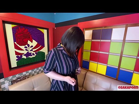 ❤️ Mrembo wa Kijapani mwenye matiti makubwa anapiga punyeto kwa kutumia midoli ya ngono na anakuwa na mshindo. Anazungumza katika mahojiano kuhusu uzoefu wake wa kutisha. Matiti makubwa na pussy yenye nywele ikiomboleza kwa sauti kubwa. Osakaporn Pono ya kujitengenezea nyumbani ❤