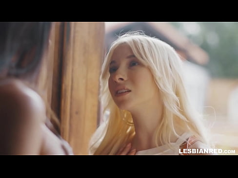 ❤️ Msichana anarudi nyumbani miezi michache baadaye na kuishia kula kitumbua cha mama yake wa kambo Pono ya kujitengenezea nyumbani ❤